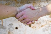夢(mèng)到蚯蚓預(yù)示著什么？解析夢(mèng)境中的神秘信息，夢(mèng)到蚯蚓，解析夢(mèng)境中的神秘信息預(yù)示什么？