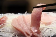 懷孕期間夢(mèng)見魚，寓意與解讀，懷孕期間夢(mèng)見魚的寓意與解讀