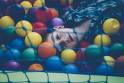 自由玩耍的手機單機游戲，無數(shù)選擇中的樂趣源泉，10款極具創(chuàng)意的自由玩耍手機單機游戲推薦