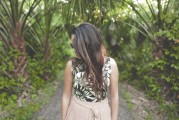 夢(mèng)到女友出軌，情感迷霧的探索與解析，情感迷霧，夢(mèng)到女友出軌的探索與解析