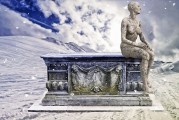 夢(mèng)到棺材的寓意與解讀，夢(mèng)到棺材的寓意與解讀