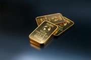 如何分析看漲看跌期權(quán)的市場表現(xiàn)？這種分析對投資有何指導(dǎo)意義？