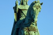 國(guó)王的游戲小說(shuō)免費(fèi)閱讀: 一部揭開(kāi)神秘城堡的冒險(xiǎn)記，公主與騎士，揭秘神秘城堡之旅