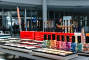 2023年度化妝品購(gòu)物網(wǎng)站排名揭曉，品質(zhì)與口碑的完美融合，2023年度化妝品購(gòu)物網(wǎng)站品質(zhì)口碑雙榜揭曉